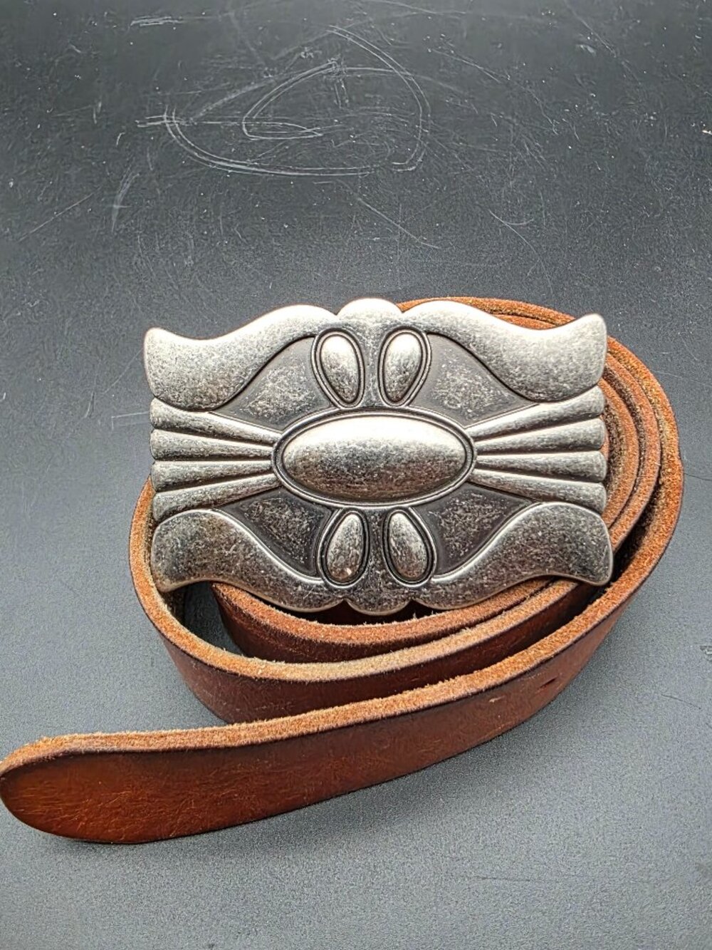 AMERICAN EAGLE Tan Leather & Silver Nickel Belt Small
